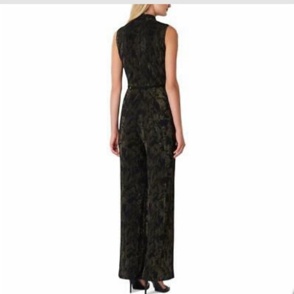 Tahari black and gold jumpsuit NWT - Size 16 - Picture 2 of 8